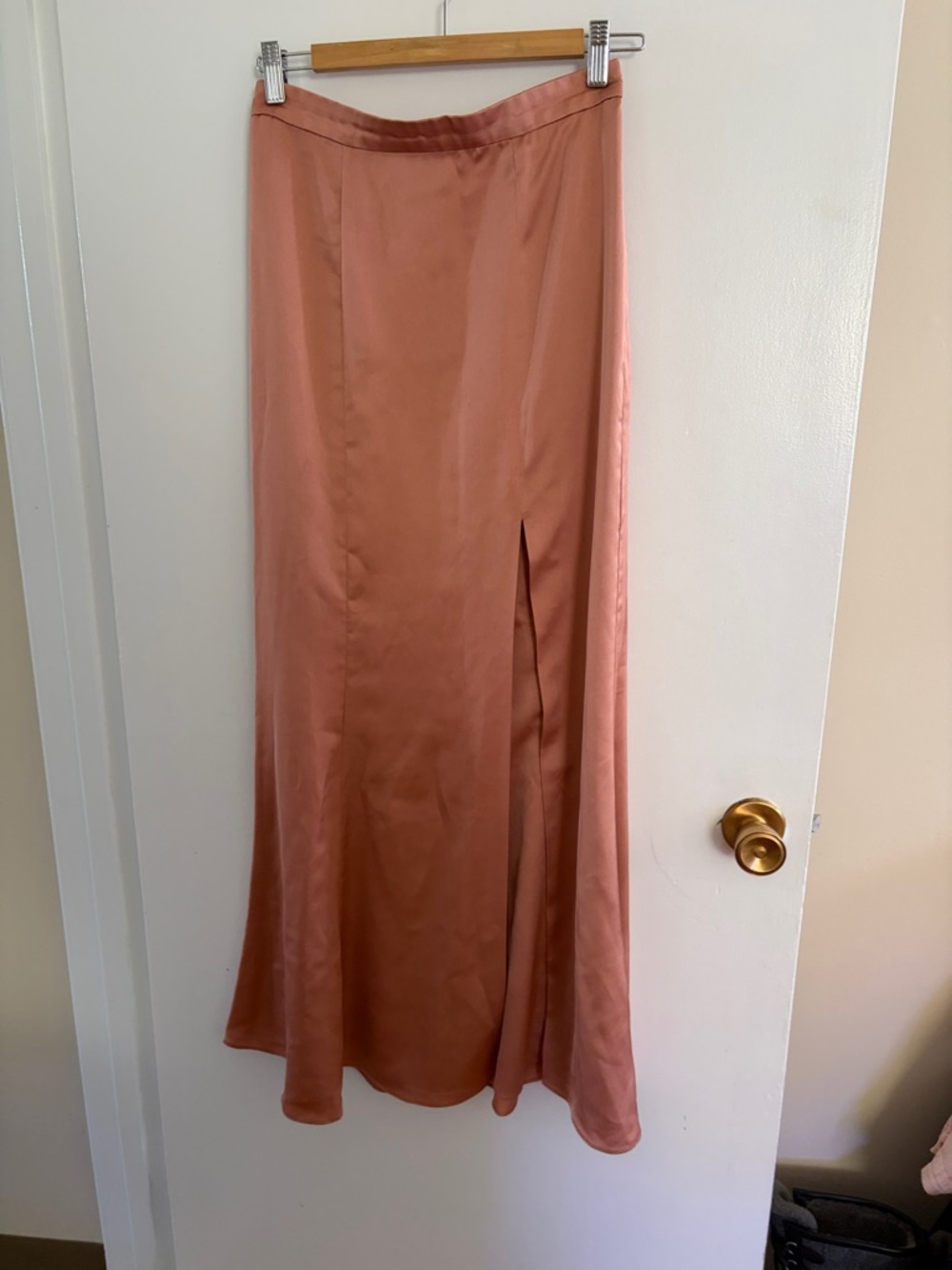Fame and Partners long satin maxi skirt size 4